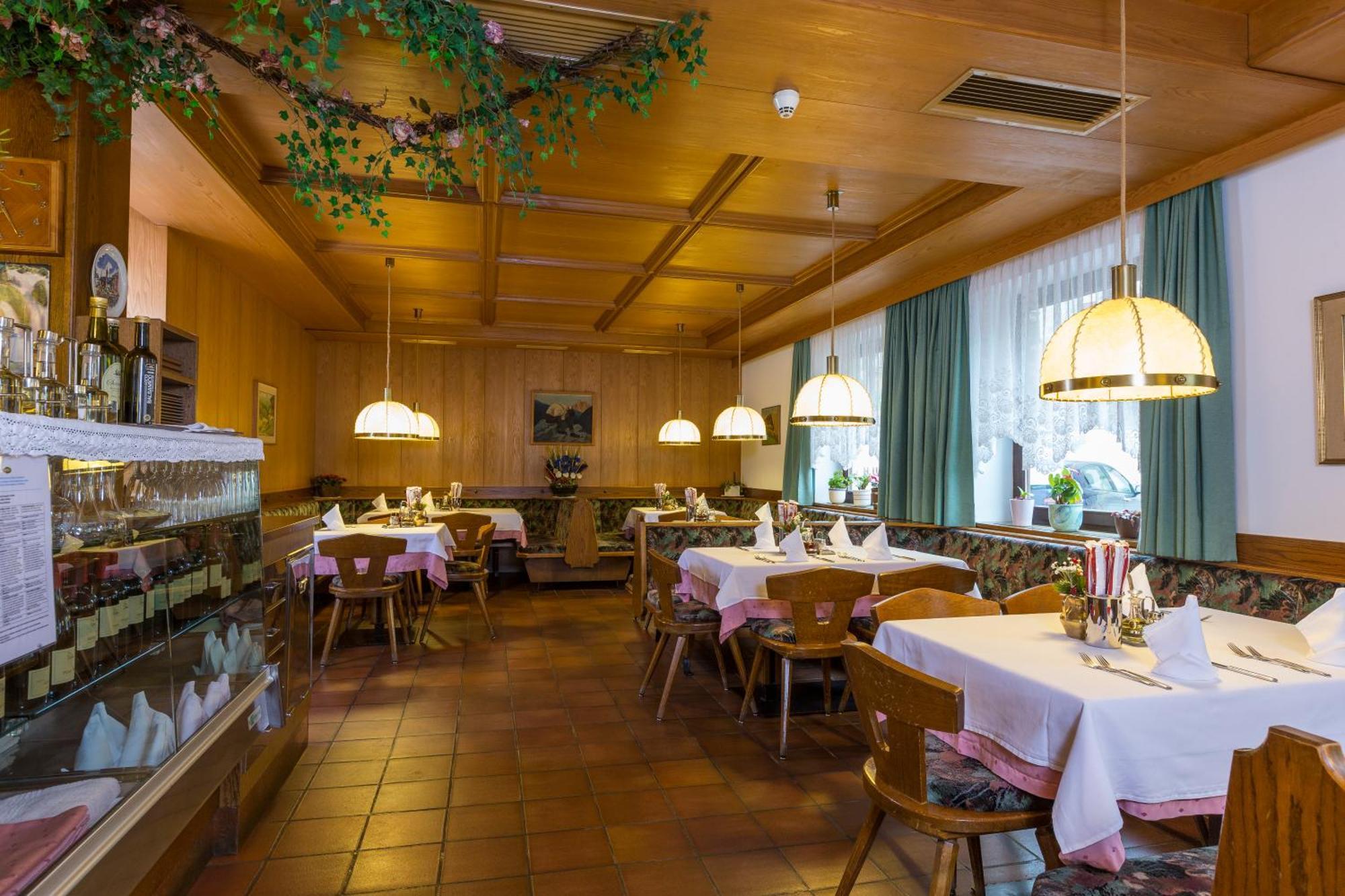 Hotel Urthaler Dobbiaco Eksteriør bilde